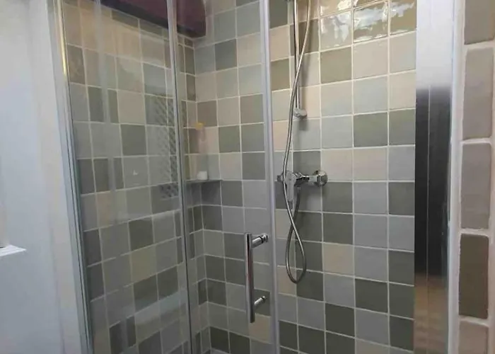 Duplex With Terrace Between And Bay -