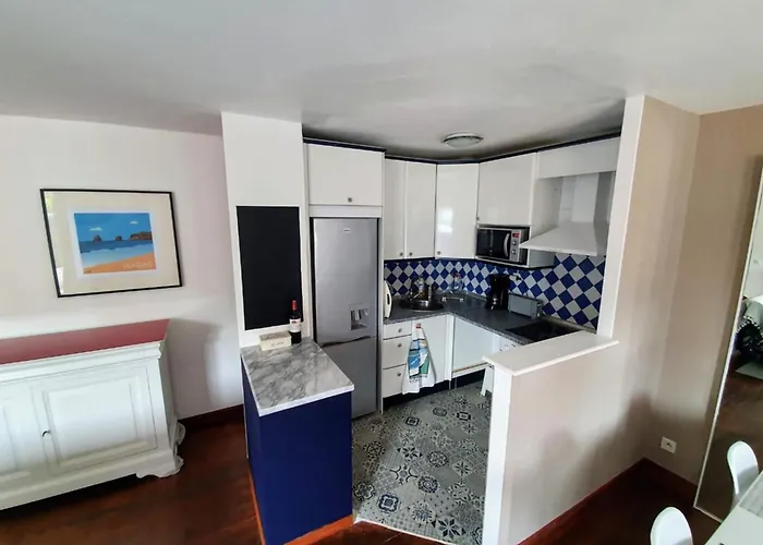 Duplex With Terrace Between And Bay -